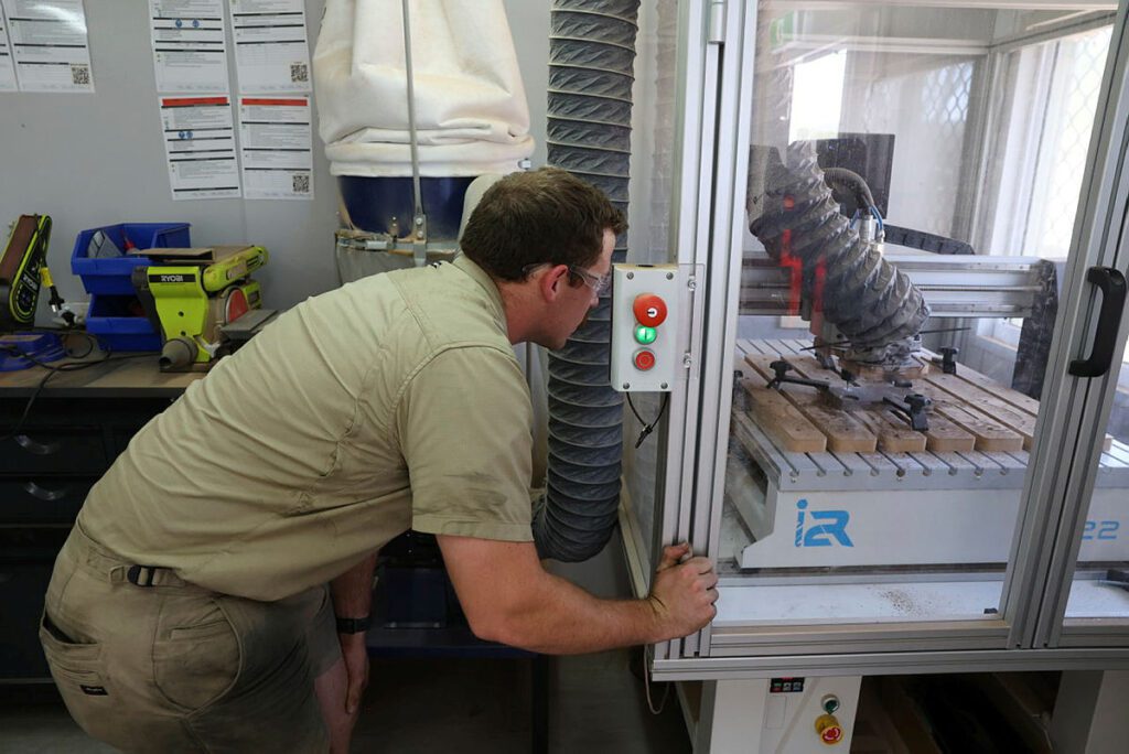 http://images.defence.gov.au/20241024adf8443968_036.jpg